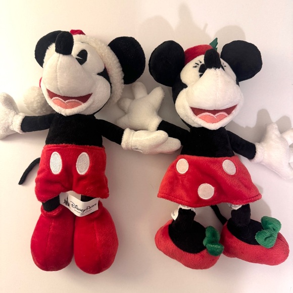 Disney original Mickey Mouse and Minnie Mouse Christmas holiday stuffed toys set - Picture 3 of 10